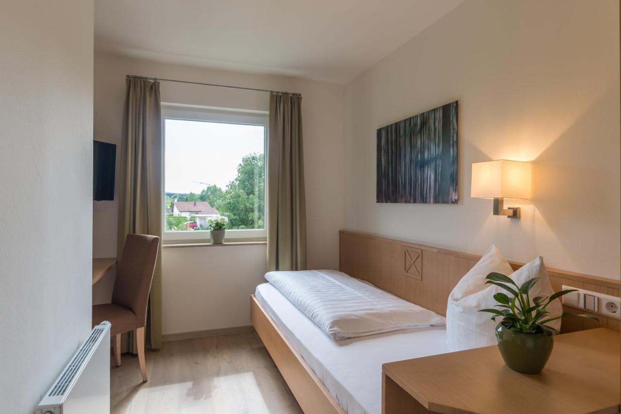 Gaestehaus Burgblick Bisingen Стая снимка