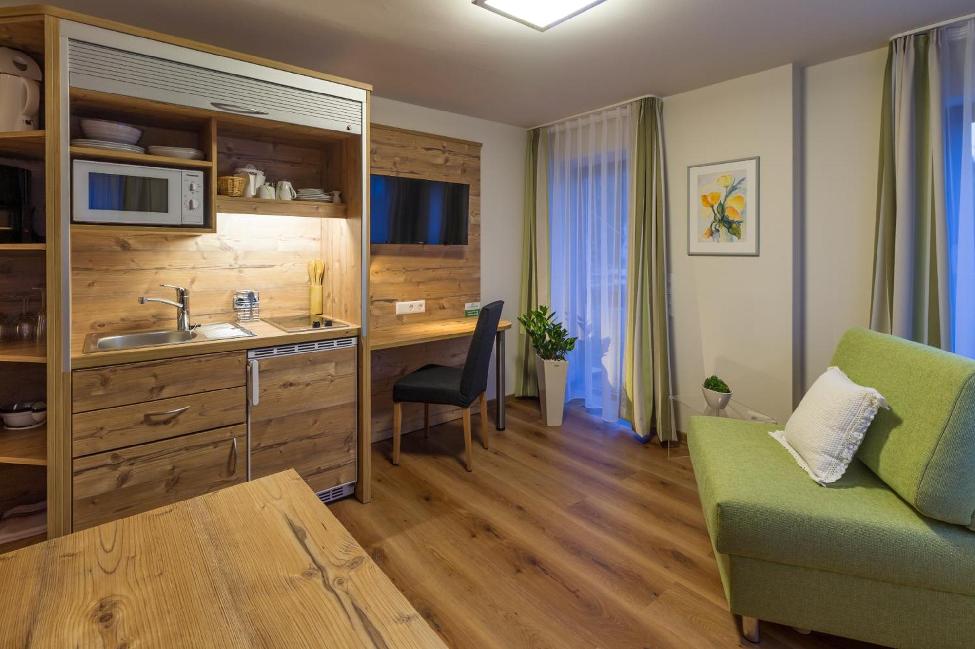 Gaestehaus Burgblick Bisingen Стая снимка